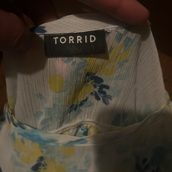 Torrid blouse - Picture 2 of 2